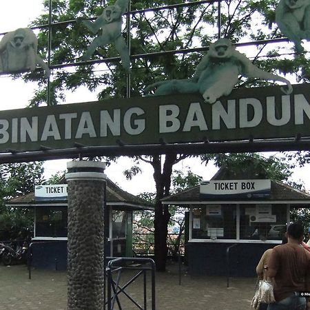 Zen Rooms Bukit Tunggul 万隆 外观 照片