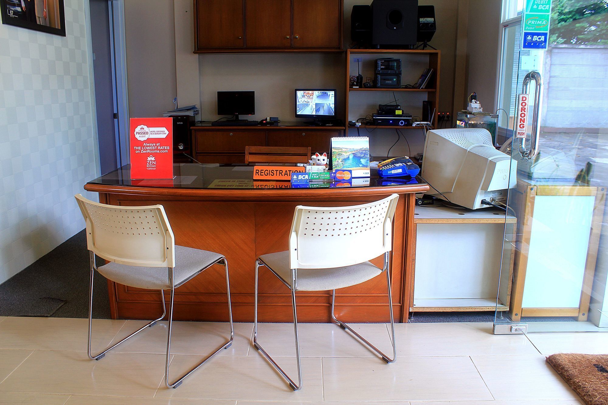 Zen Rooms Bukit Tunggul 万隆 外观 照片