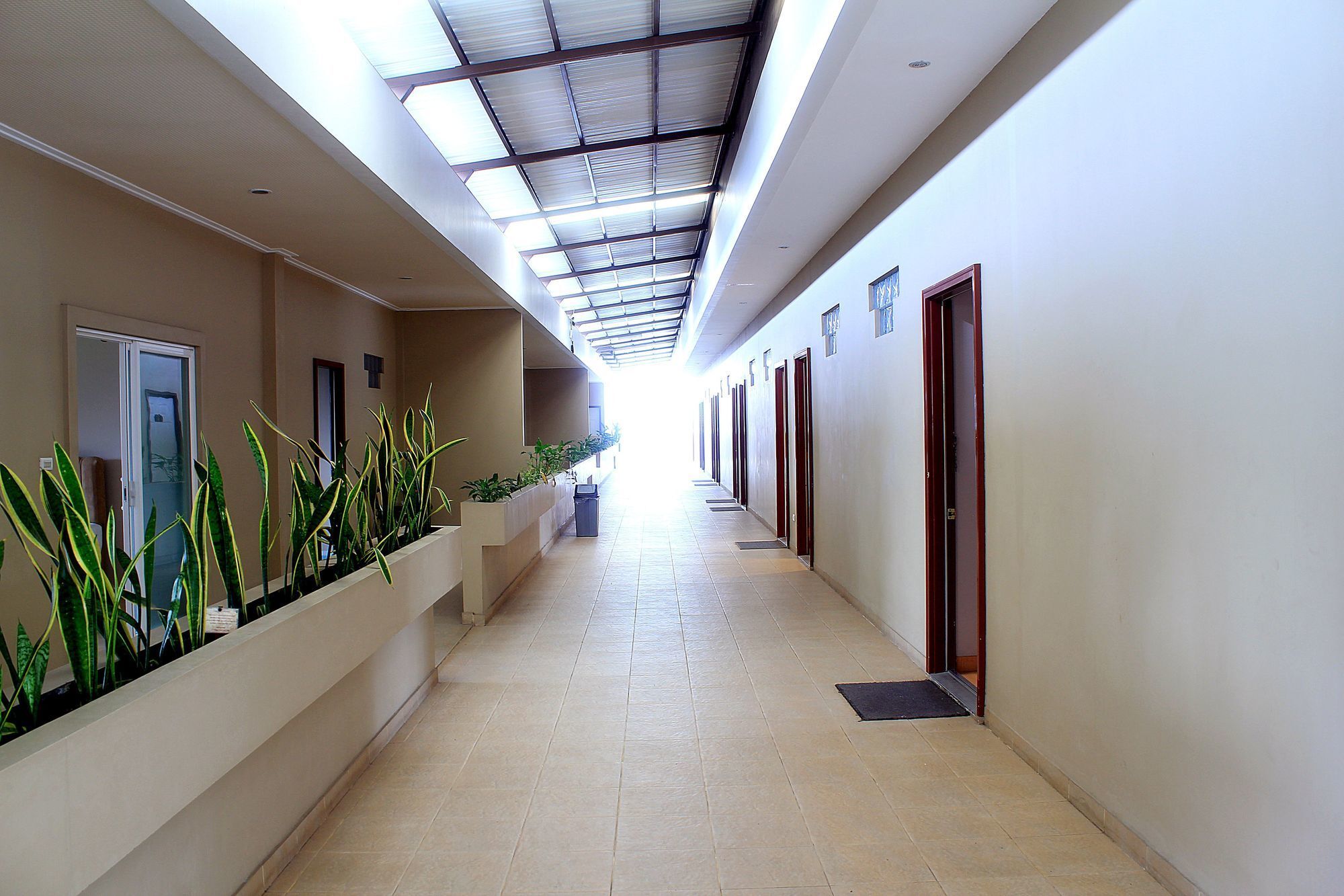 Zen Rooms Bukit Tunggul 万隆 外观 照片